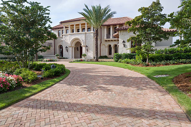 Best Affordable Driveway Paving  in Vicksburg, MI